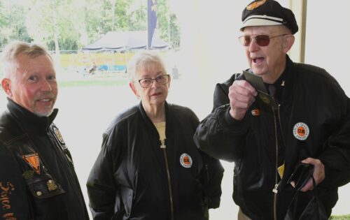 Årsmöte 25. Klassisk skärmmössa. Han startade H-DCS. Sekreterare Roger Larsson, Elsie och Nils-Olov Oxelbrand