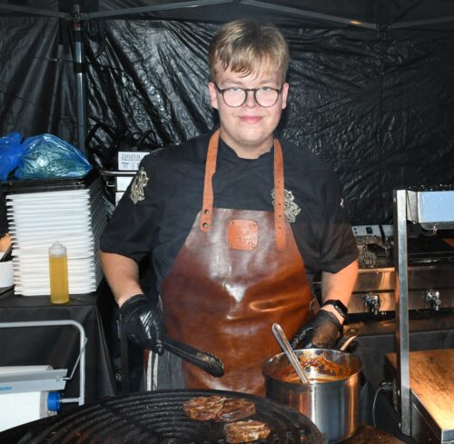 IT 2025 Albin Karlsson, Kocken och grisen levererade oslagbara burgare och karré från vedgrillen