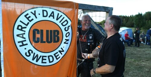 IT 2025 Jan Johansson o Thomas Karlsson i mål med F-flaggan