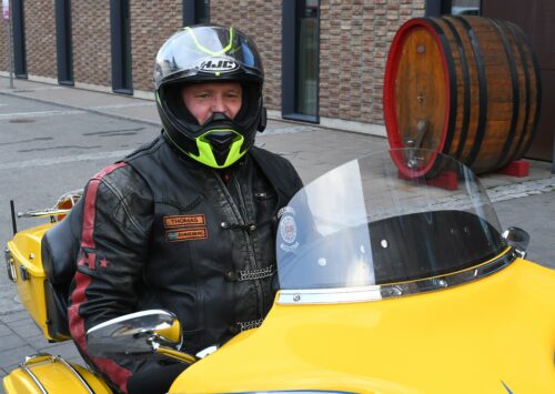 Thomas Karlsson, Åmmeberg, var den ende vikingen som körde H-D till och från Solna. Endast några plusgrader vid tiosnåret på förmiddagen.