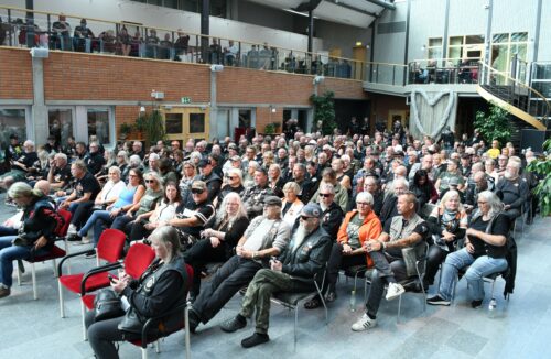 Fullsatt i Folkets Hus när H-DCS hade årsmöte